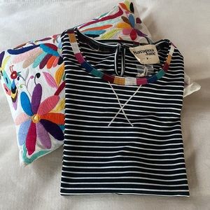 Savanna Jane top striped black white w embroidery size M sleeveless